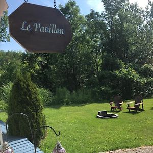 Studio Pool View